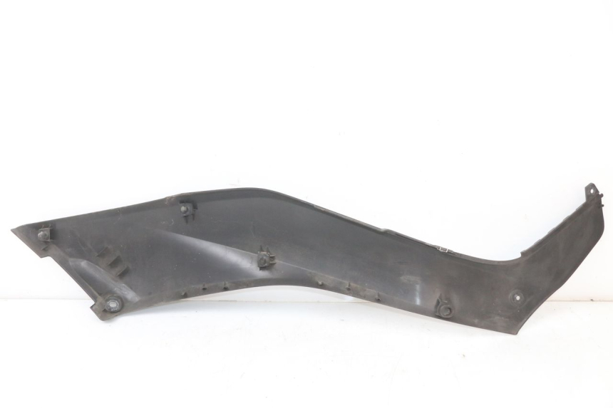 photo de LEFT FOOTREST BRACKET YAMAHA XMAX X-MAX ABS 125 (2017 - 2020) - Technical close-up