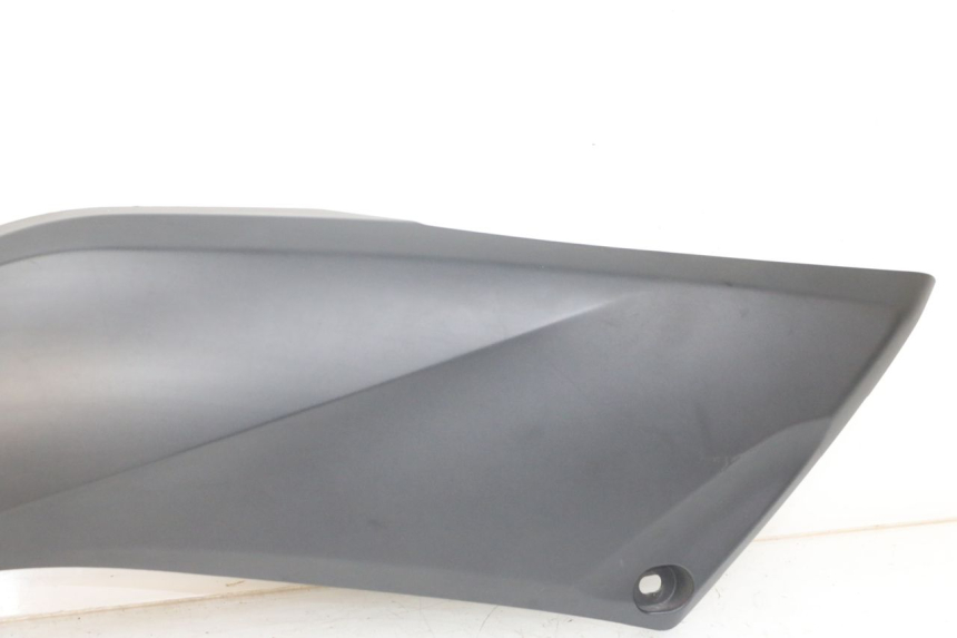 photo de LEFT FOOTREST BRACKET YAMAHA XMAX X-MAX ABS 125 (2017 - 2020) - Checked used part