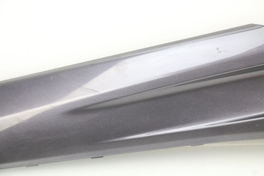 photo de LEFT FOOTREST BRACKET YAMAHA XMAX X-MAX 125 (2006 - 2009) - Checked used part