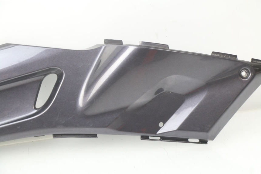 photo de LEFT FOOTREST BRACKET YAMAHA XMAX X-MAX 125 (2006 - 2009) - Markings and original references