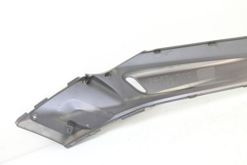 photo de LEFT FOOTREST BRACKET YAMAHA XMAX X-MAX 125 (2006 - 2009) - Product overview