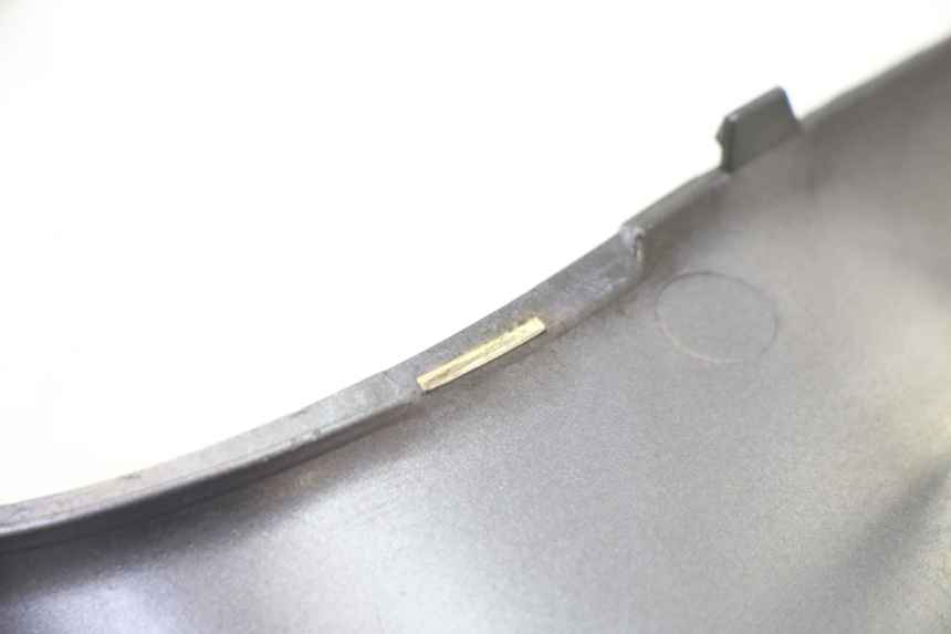 photo de LEFT FOOTREST BRACKET YAMAHA XMAX X-MAX 125 (2006 - 2009) - Surface and material condition