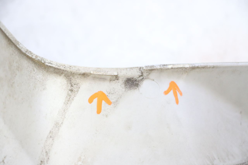 photo de LEFT MIDDLE FLOOR PANEL YAMAHA X-MAX XMAX 250 (2006 - 2009) - Alternative perspective