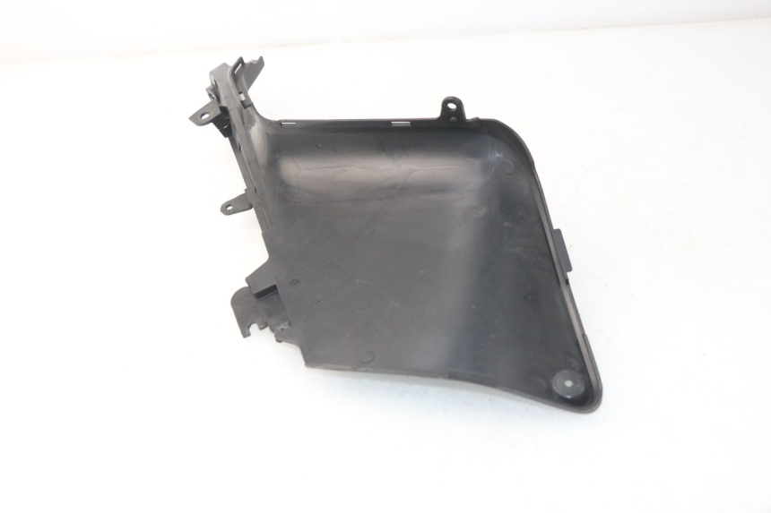 photo de LEFT FOOTREST BRACKET YAMAHA XP T-MAX TMAX ABS 500 (2004 - 2007) - Component detail