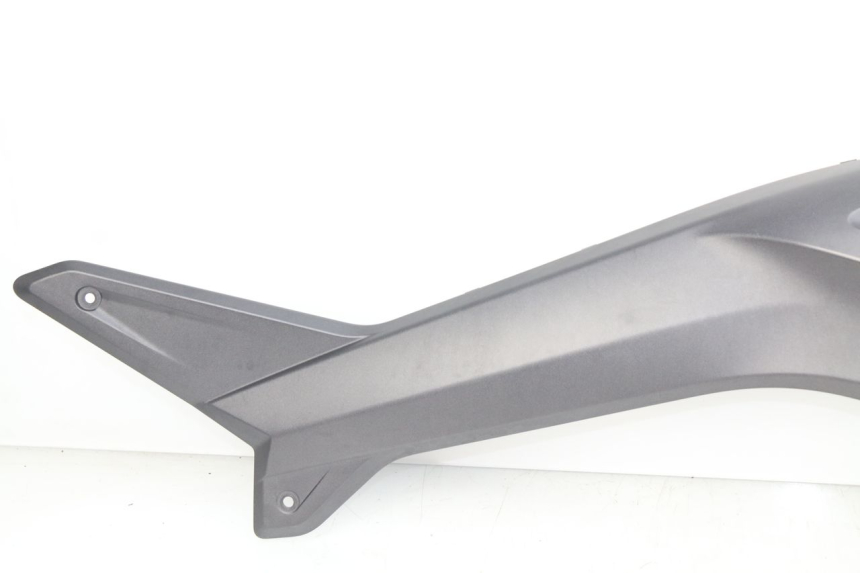 photo de LEFT MIDDLE FLOOR PANEL YAMAHA XP T-MAX TMAX ABS 530 (2012 - 2015) - Markings and original references