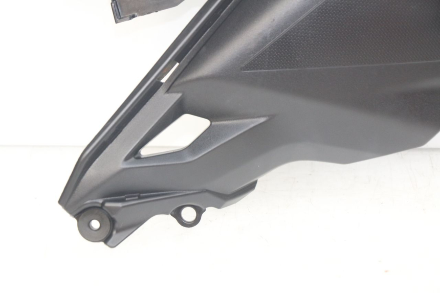 photo de LEFT FOOTREST BRACKET KAWASAKI Z 650 (2016 - 2019) - Checked used part