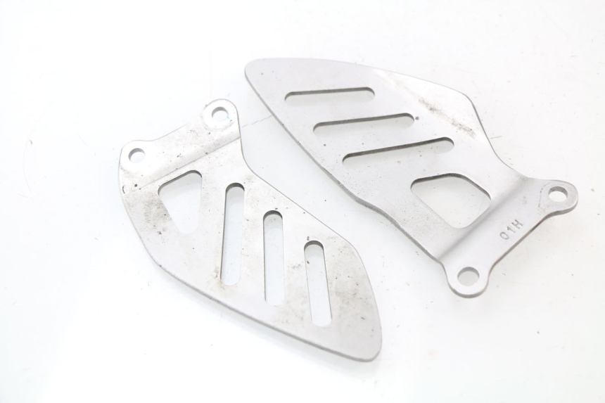 photo de MIDDLE FLOOR PANEL SUZUKI GSX-R GSXR 600 (2008 - 2010) - Component detail