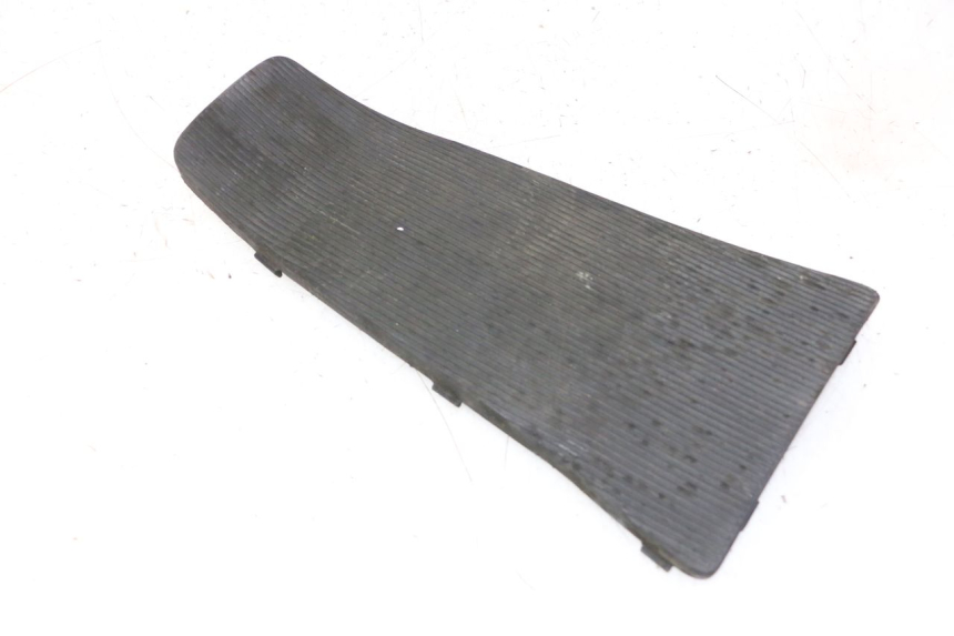 photo de MIDDLE FLOOR PANEL PIAGGIO LXV 4T 50 (2009 - 2013) - Main view