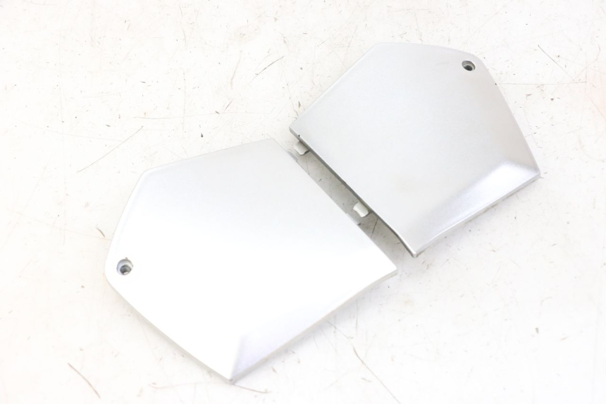 photo de MIDDLE FLOOR PANEL PIAGGIO MP3 LT 300 (2010 - 2016) - Fixing points details