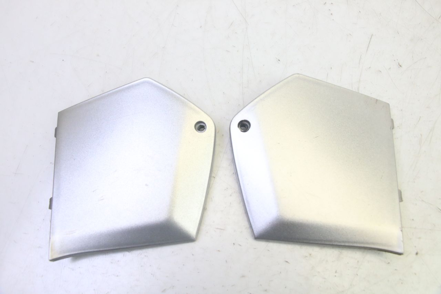 photo de MIDDLE FLOOR PANEL PIAGGIO MP3 125 (2006 - 2014) - Main view