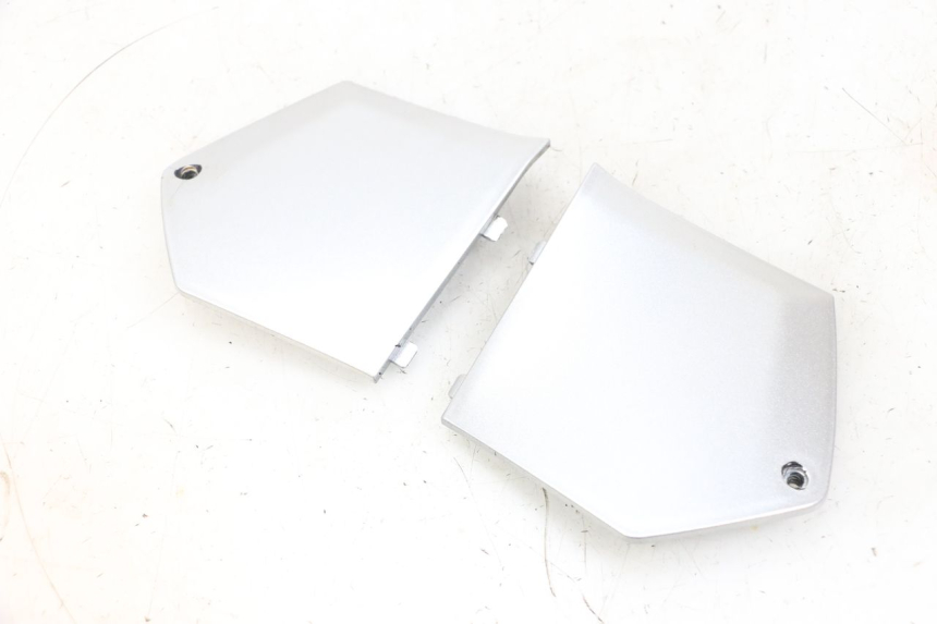 photo de FOOTREST JUNCTION PIAGGIO MP3 RL 250 (2006 - 2010) - Main view