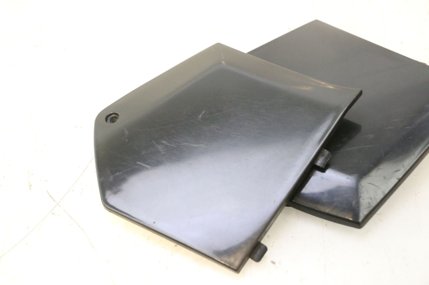 photo de FOOTREST JUNCTION PIAGGIO MP3 500 (2011 - 2015) - Component detail