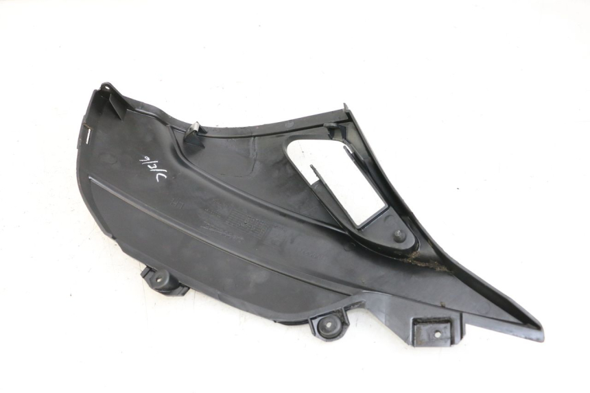 photo de MIDDLE FLOOR PANEL PIAGGIO NEW TYPHOON 50 (2018 - 2021) - Product overview