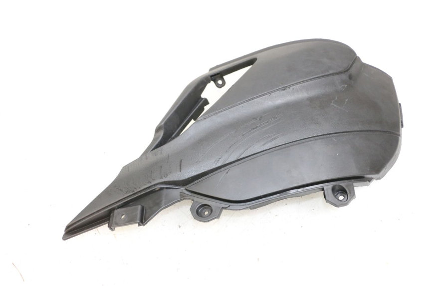 photo de MIDDLE FLOOR PANEL PIAGGIO NEW TYPHOON 50 (2018 - 2021) - Surface and material condition