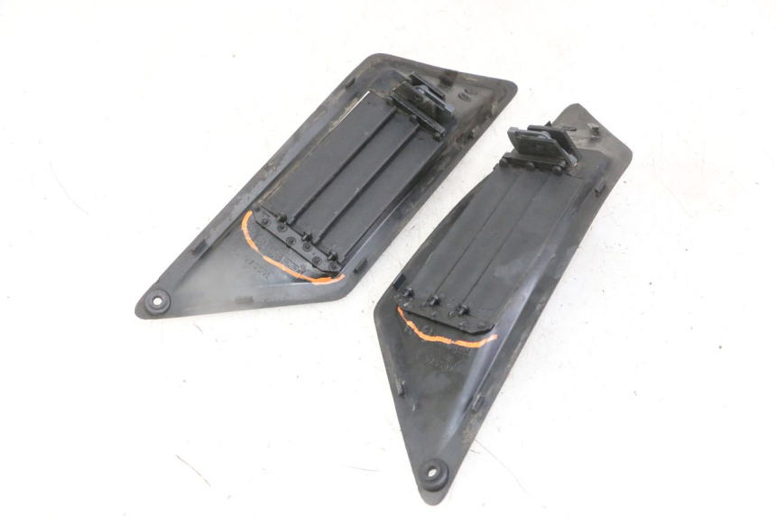 photo de MIDDLE FLOOR PANEL GILERA NEXUS 125 (2009 - 2013) - Technical close-up