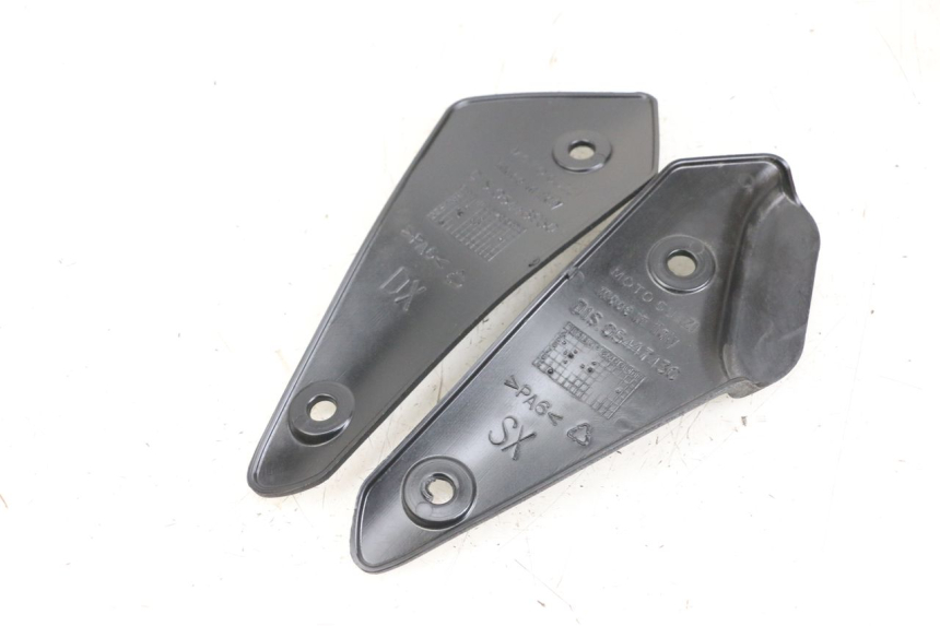 photo de MIDDLE FLOOR PANEL MOTO GUZZI NORGE 8V GT 1200 (2011 - 2016) - Component detail