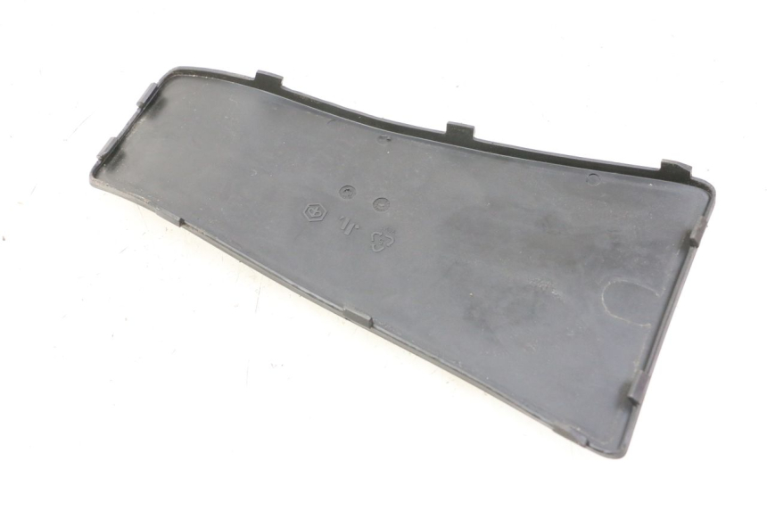 photo de MIDDLE FLOOR PANEL PIAGGIO VESPA LX IE 125 (2010 - 2012) - Component detail