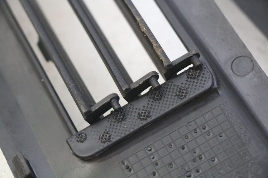 photo de MIDDLE FLOOR PANEL GILERA RUNNER SP 50 (2009 - 2017) - Alternative perspective