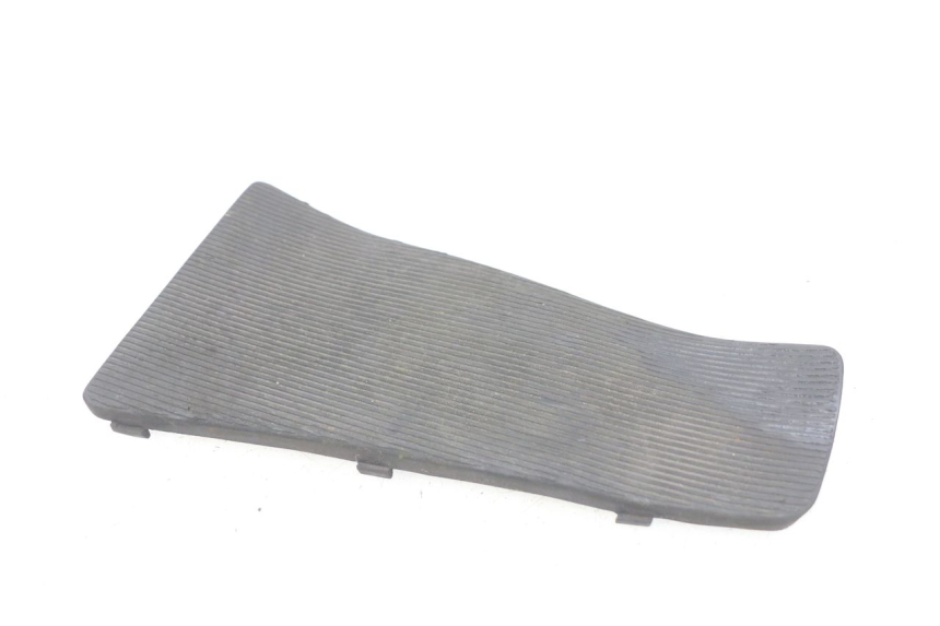 photo de FOOTREST JUNCTION PIAGGIO VESPA LX 2T 50 (2005 - 2013) - Zoom on usage condition