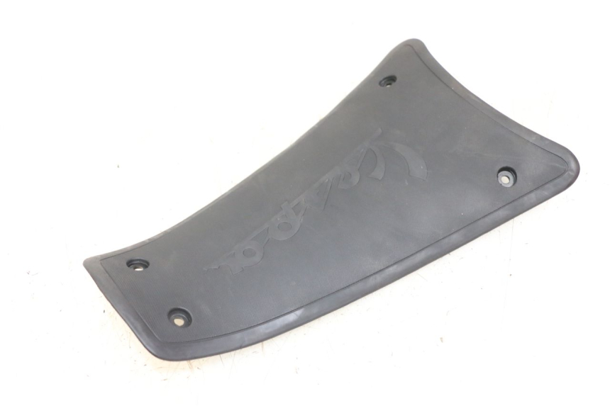 photo de MIDDLE FLOOR PANEL PIAGGIO VESPA PRIMAVERA 4T 50 (2021 - 2024) - Zoom on usage condition