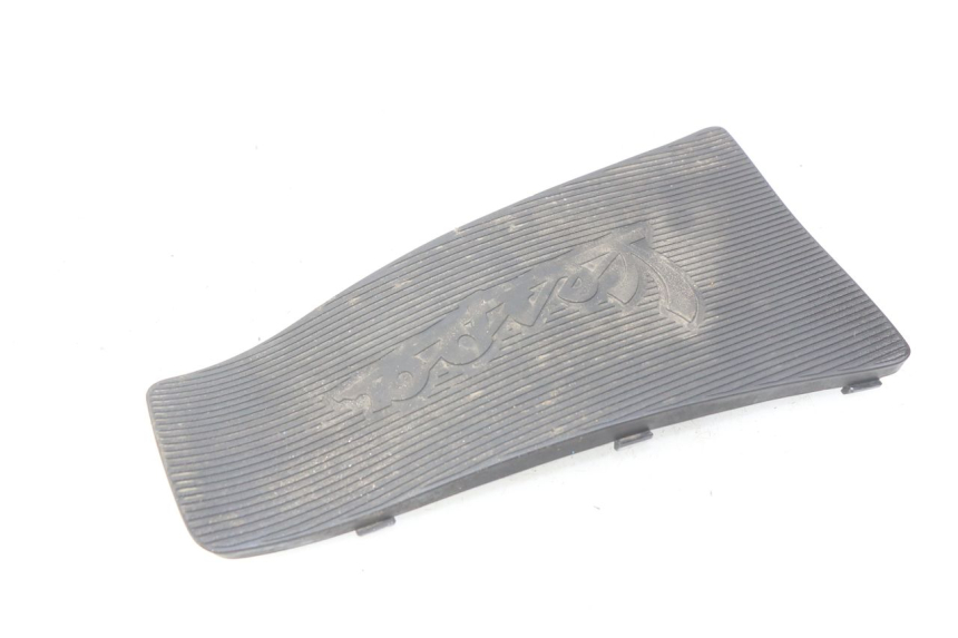 photo de FOOTREST JUNCTION PIAGGIO VESPA S 2T 50 (2007 - 2014) - Zoom on usage condition