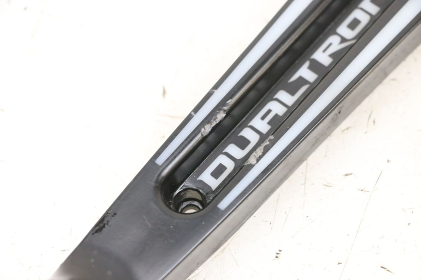 photo de MIDDLE FLOOR PANEL DUALTRON VICTOR LIMITED 1 - Technical close-up