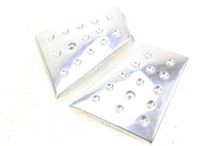 photo de FOOTREST JUNCTION PIAGGIO XEVO - X EVO 125 (2007 - 2017) - Main view