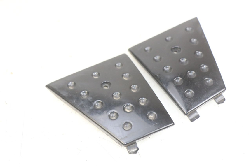 photo de FOOTREST JUNCTION PIAGGIO XEVO - X EVO 125 (2007 - 2017) - Main view