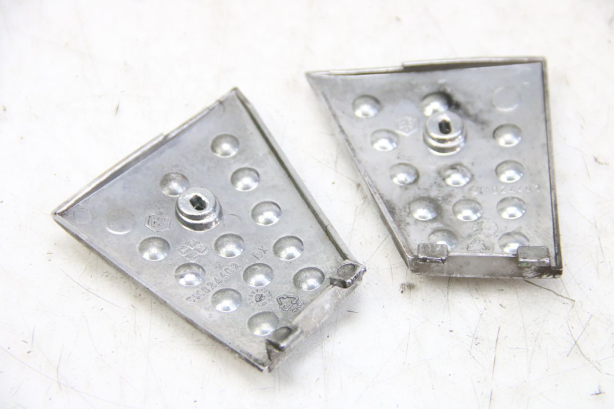 photo de FOOTREST JUNCTION PIAGGIO XEVO - X EVO 125 (2007 - 2017) - Component detail