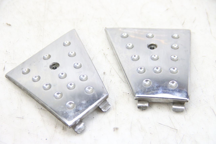 photo de FOOTREST JUNCTION PIAGGIO XEVO - X EVO 125 (2007 - 2017) - Alternative perspective