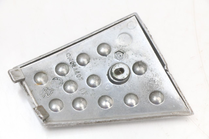 photo de FOOTREST JUNCTION PIAGGIO XEVO - X EVO 125 (2007 - 2017) - Surface and material condition