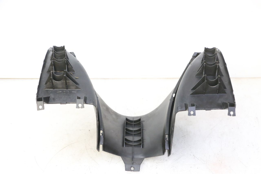 photo de MIDDLE FLOOR PANEL YAMAHA YP MAJESTY 125 (2007 - 2010) - Alternative perspective