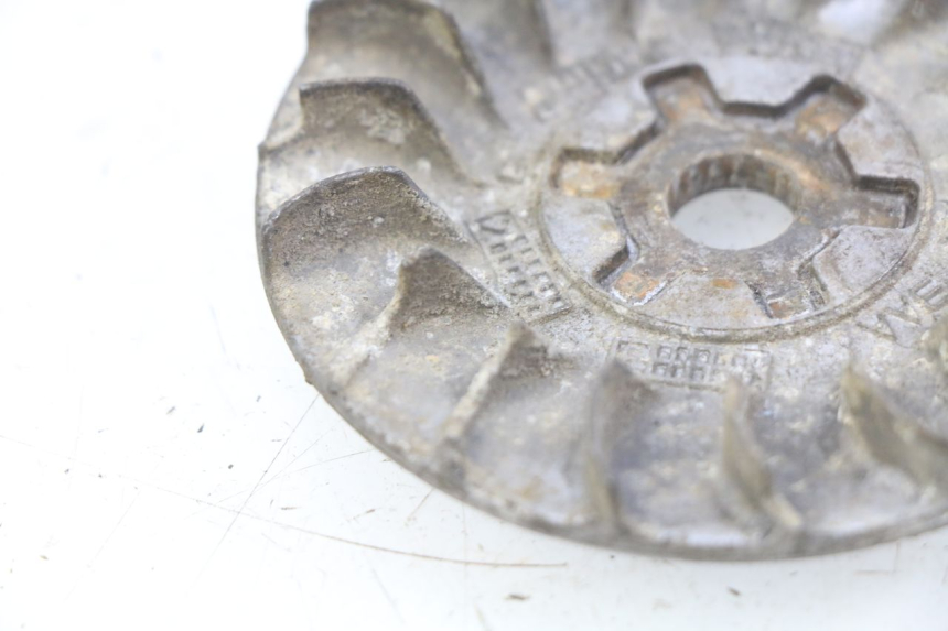 photo de VARIATOR PULLEY PLATE YAMAHA JOG R LC 50 (2004 - 2014) - Zoom on usage condition