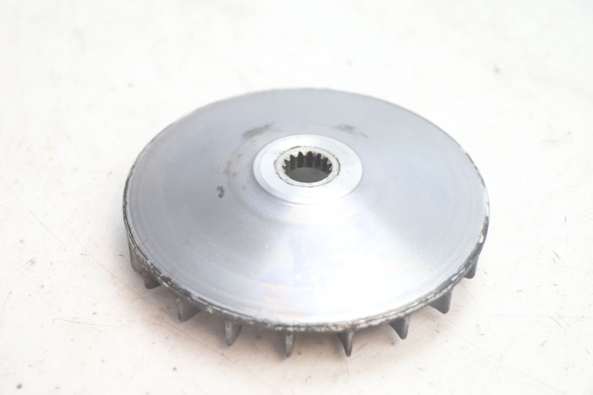 photo de VARIATOR PULLEY PLATE YAMAHA XMAX X-MAX 125 (2006 - 2009) - Zoom on usage condition