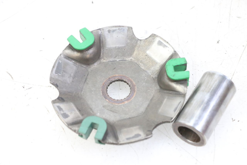 photo de VARIATOR BACK PLATE PIAGGIO VESPA GRANTURISMO 200 (2004 - 2005) - Component detail