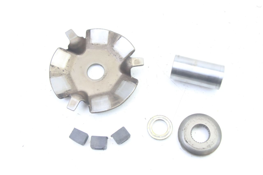 photo de VARIATOR BACK PLATE PEUGEOT TWEET 4T 50 (2014 - 2019) - Component detail