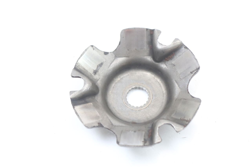 photo de VARIATOR BACK PLATE PIAGGIO VESPA LX 2T 50 (2005 - 2013) - Zoom on usage condition