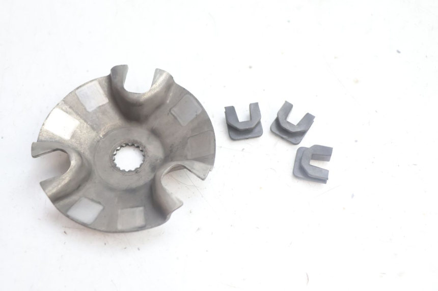 photo de VARIATOR BACK PLATE YAMAHA XMAX X-MAX 125 (2006 - 2009) - Component detail