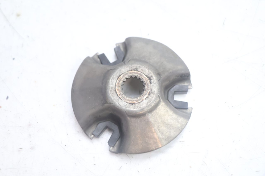 photo de VARIATOR BACK PLATE YAMAHA XMAX X-MAX 125 (2006 - 2009) - Zoom on usage condition