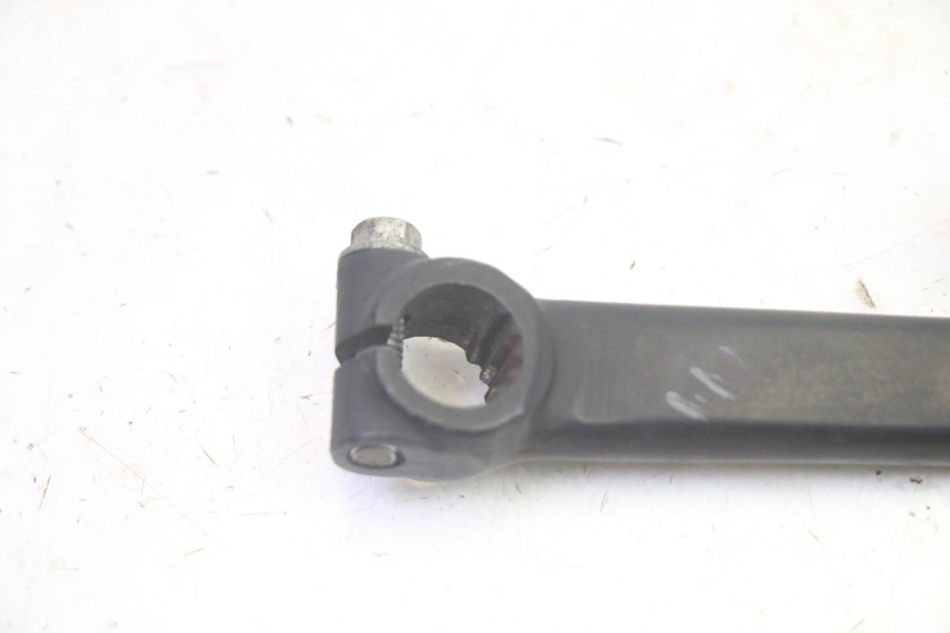 photo de KICK PIAGGIO FLY 4T 50 (2013 - 2017) - Component detail