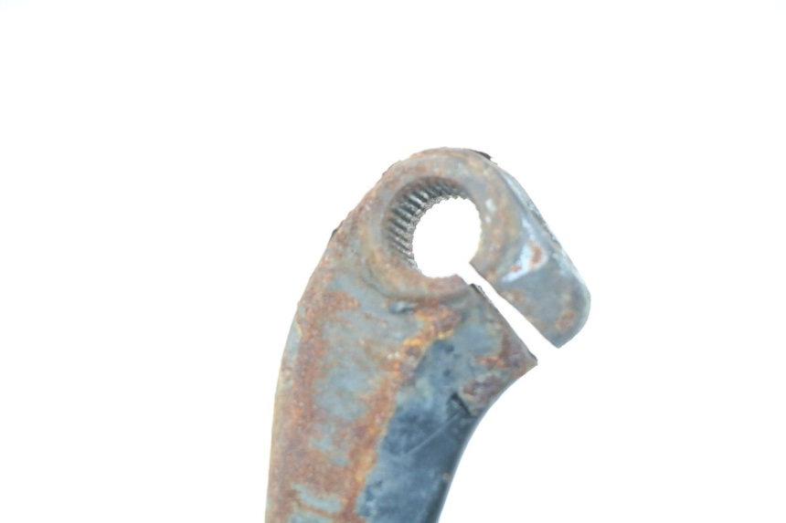 photo de KICK START SYM ORBIT 2 4T 50 (2008 - 2017) - Zoom on usage condition