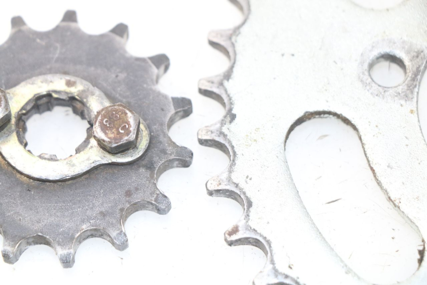 photo de CHAIN KIT LONCIN DIRT BIKE 125 - Alternative perspective