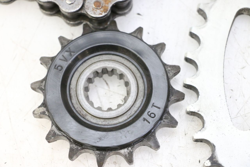 photo de CHAIN SPROCKET KIT YAMAHA FZ6 FAZER S2 600 (2007 - 2011) - Zoom on usage condition