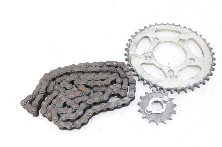 photo de CHAIN SPROCKET KIT KIDEN KD125-G 125 (2018 - 2022) - Technical close-up