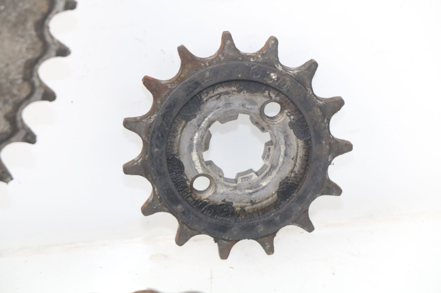 photo de CHAIN SPROCKET KIT SUZUKI RV VAN VAN 125 (2003 - 2008) - Fixing points details