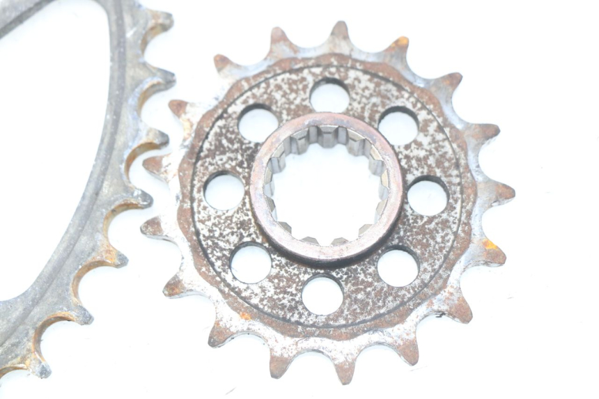 photo de CHAIN SPROCKET KIT BMW S RR ABS S1000RR 1000 (2009 - 2011) - Alternative perspective