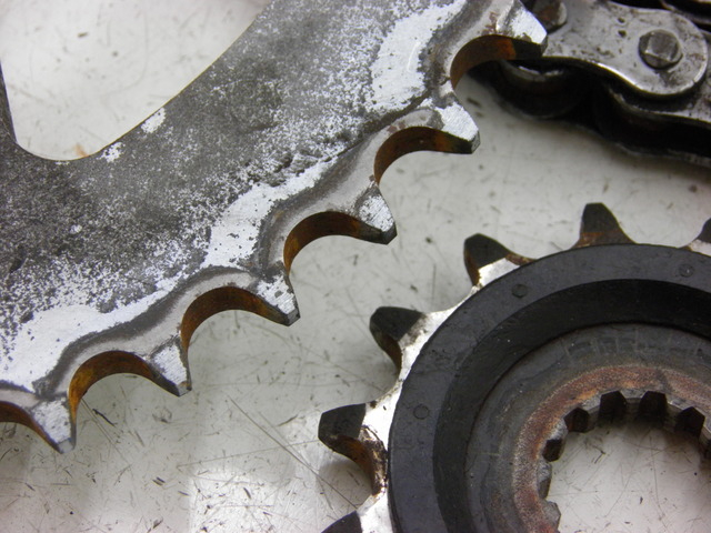 photo de CHAIN SPROCKET KIT SUZUKI GSX F GSXF 650 (2007 - 2015) - Alternative perspective