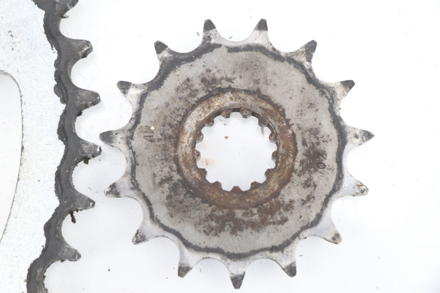 photo de CHAIN SPROCKET KIT SUZUKI SV S 650 (1999 - 2002) - Technical close-up