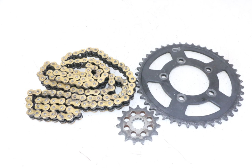 photo de CHAIN SPROCKET KIT SUZUKI SV S 650 (2003 - 2009) - Fixing points details