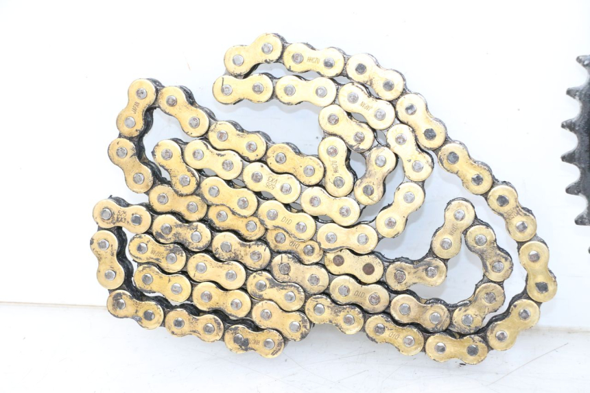 photo de CHAIN SPROCKET KIT SUZUKI SV S 650 (2003 - 2009) - Surface and material condition